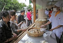 北京中式快餐，有着70年的历史，年销售额达到了14亿