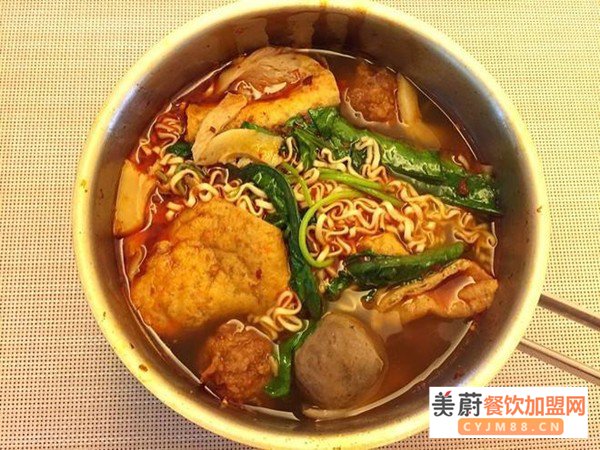 亲亲麻辣烫加盟门店