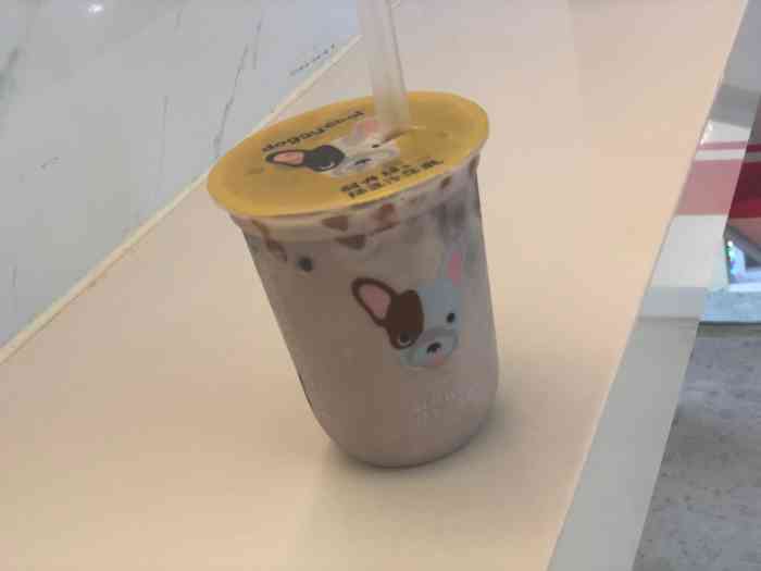 萌犬烧绿豆沙牛乳加盟费用多少？萌犬烧绿豆沙牛乳加盟怎么样？