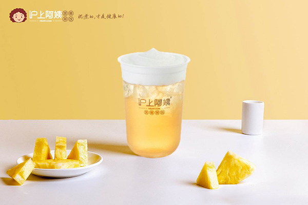 加盟沪上阿姨奶茶费用需要多少钱？25㎡店有15万左右就够