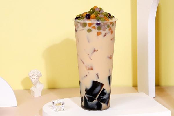 茶不易和一点点是属于同一家公司的吗?加盟哪一个比较好?