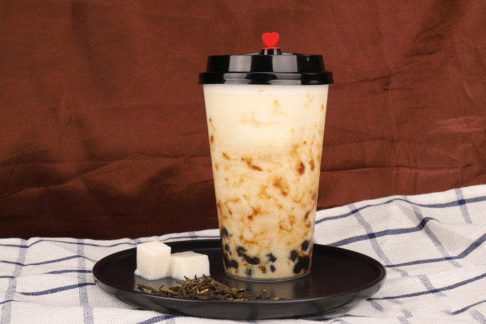 开个私人奶茶店要多少钱？