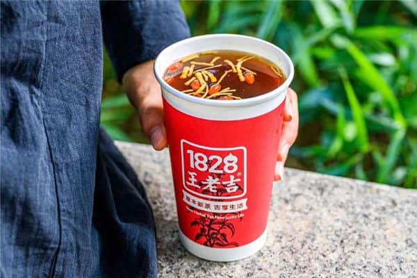 1828王老吉奶茶加盟还是直营？草本新茶品牌欢迎创业者加盟