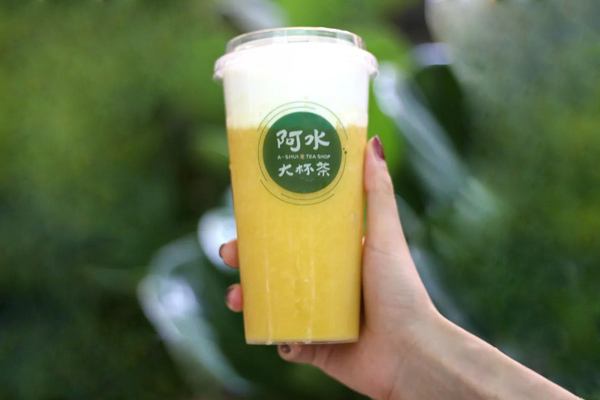 小投资2~3万加盟店都有哪些 阿水大杯茶火爆的存在