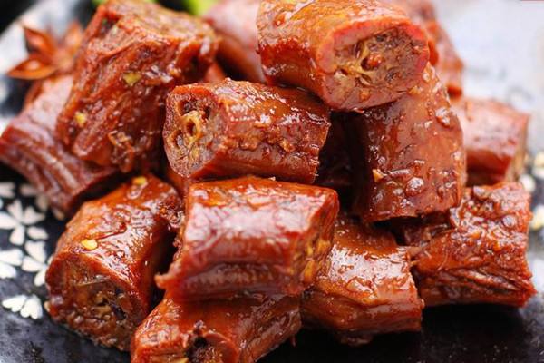 九霄云外鸭脖加盟怎么样？市场竞争优势大