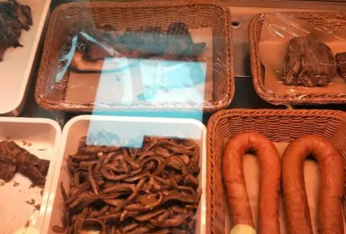 花卤世家加盟条件有哪些,开店选址有什么要注意的