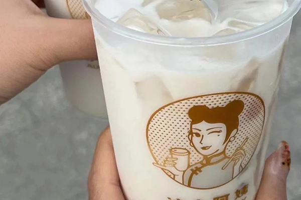 加入沪上阿姨奶茶加盟，创造财富神话！